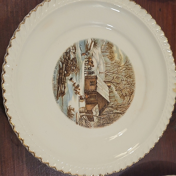 Harkerware U. S. A. Since 1840 Currier & Ives Dinnerware with gold rim - Picture 3 of 9